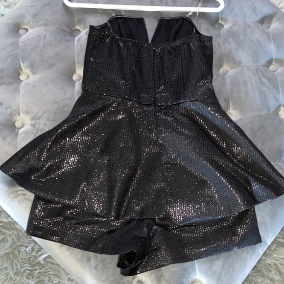 Romper - Picture 2 of 3